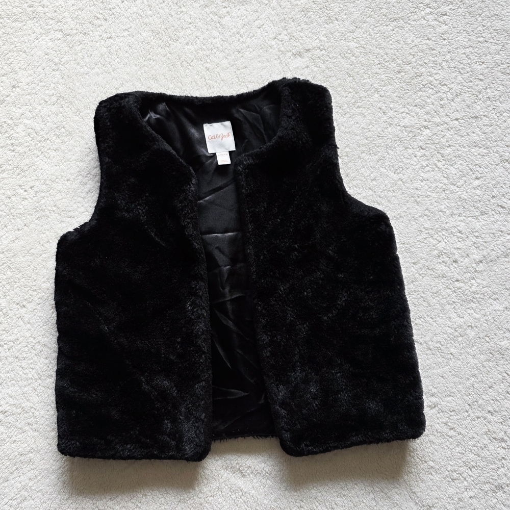 Girl's Cat and jack black faux fur velvet vest size L 10 /12